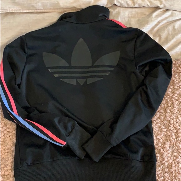 Adidas Wind Breaker - Picture 2 of 3